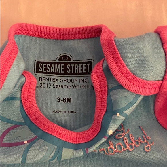 Colorful Baby Onesie and Hat Set - Picture 2 of 3